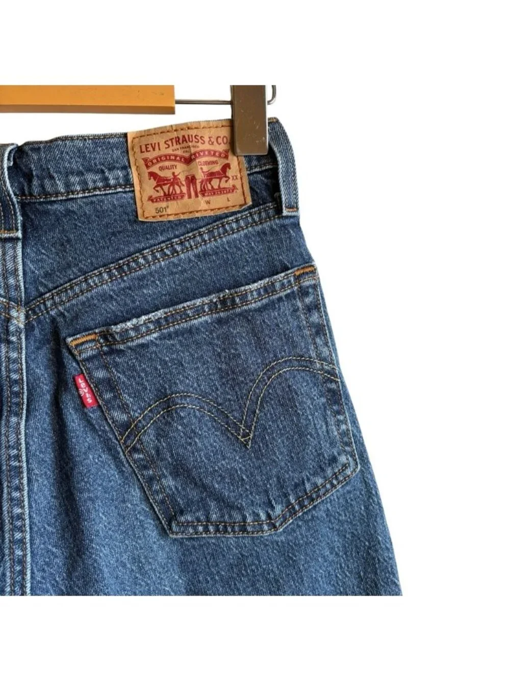 Levi’s 501 Original Fit Jeans Size 24 Medium Blue Wash - Picture 10 of 15